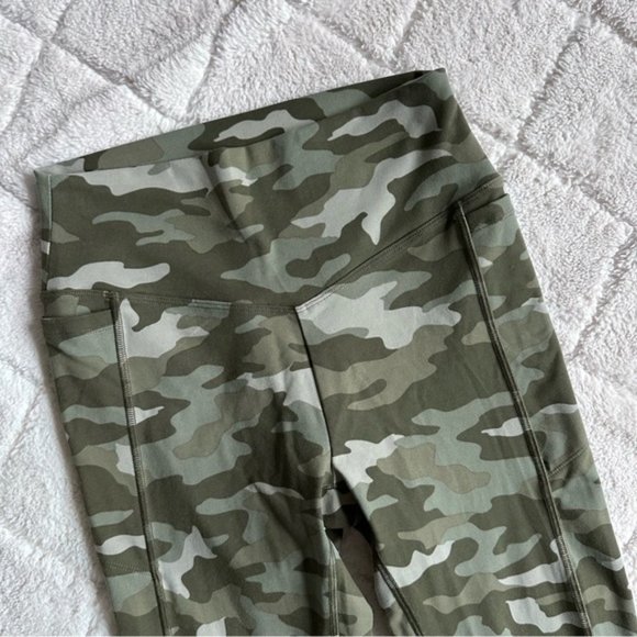 Victoria's Secret PINK | Green Camo Ultimate high waist leggings | Size Small - Picture 5 of 14